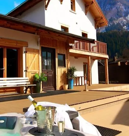 Mont Blanc Chalet Alpesi faház